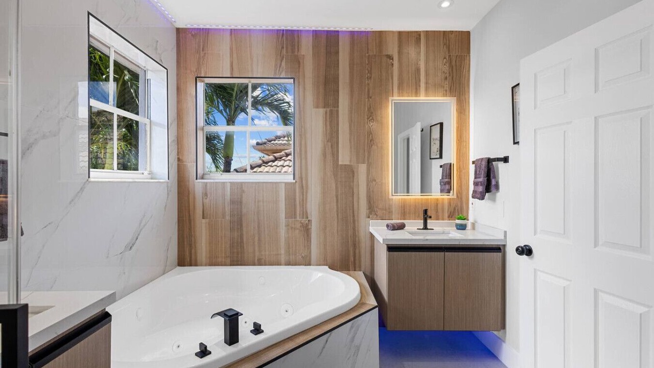 Photo of Bathroom in Ludlam