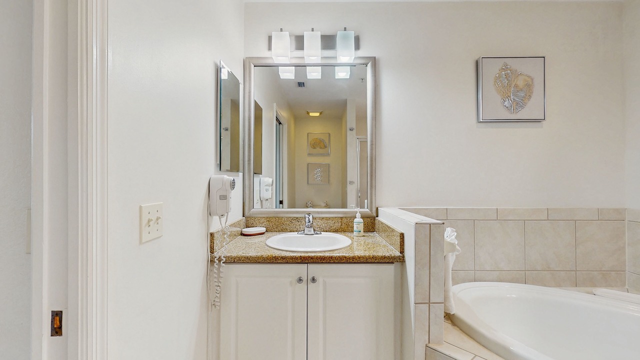 Photo of Bathroom in Naples