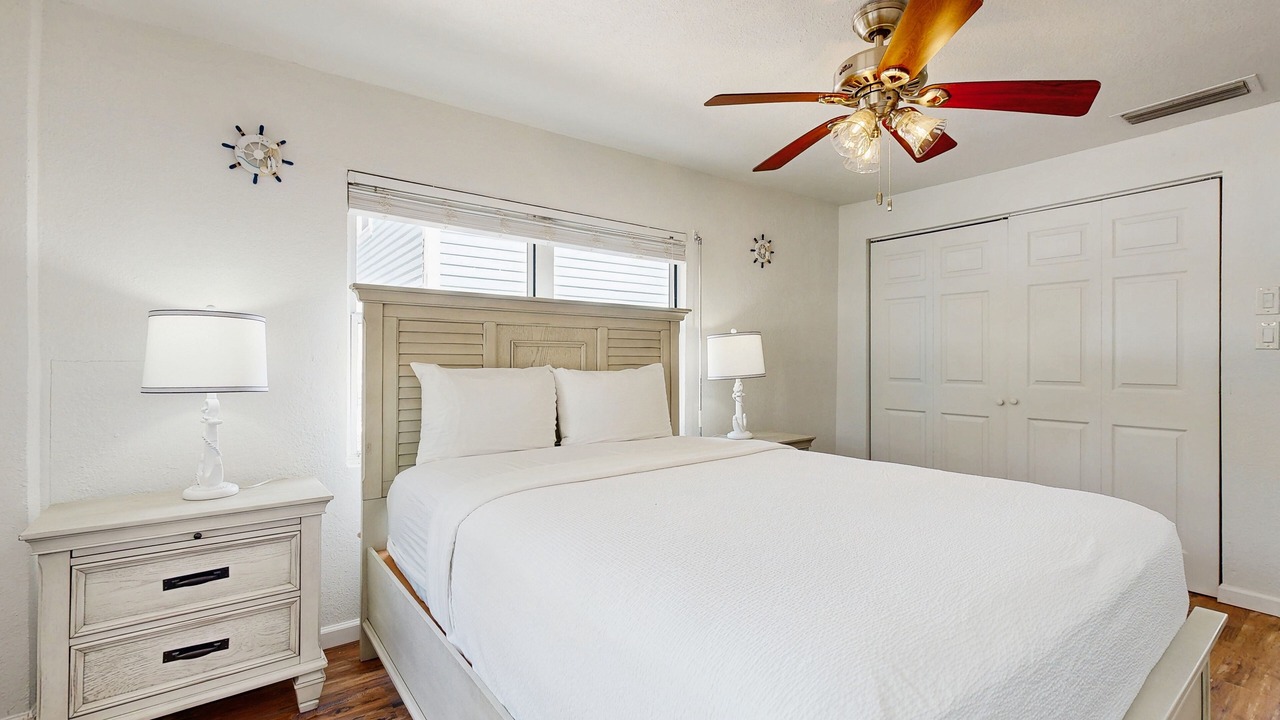 Photo of Bedroom in Breezeswept Beach Estates