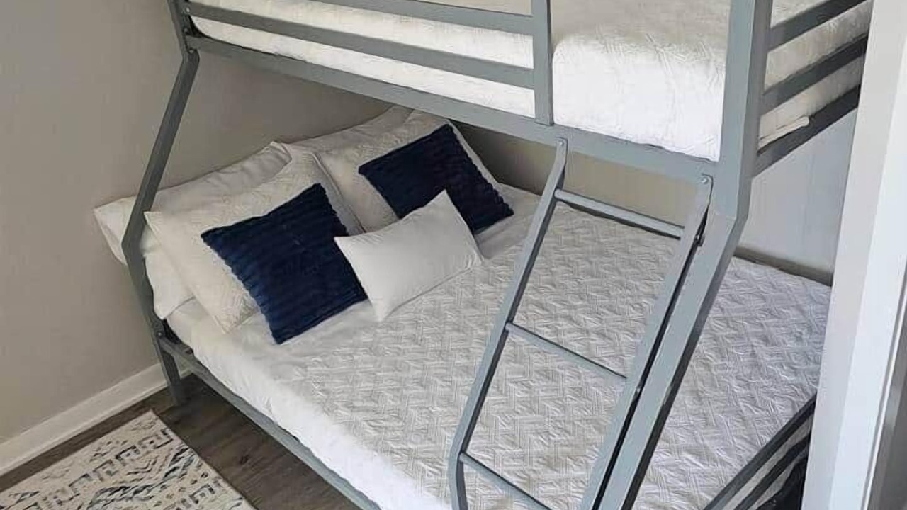 Photo of Bedroom in Navy Point