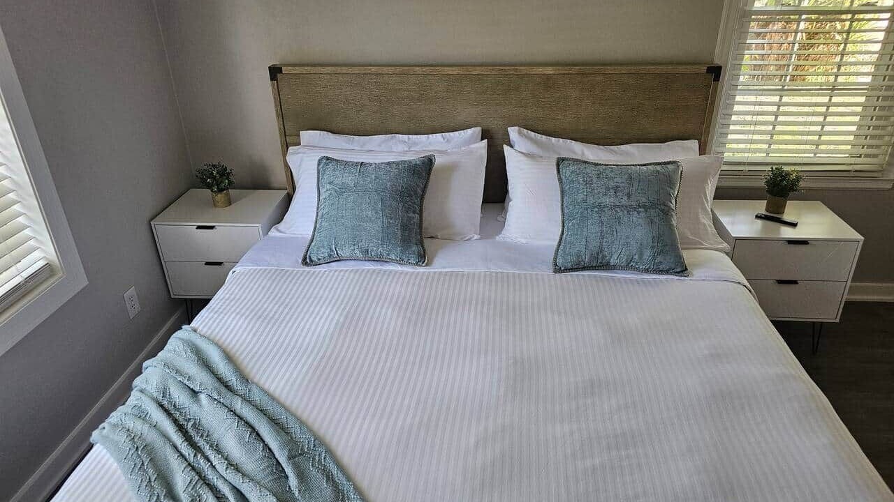 Photo of Bedroom in Navy Point