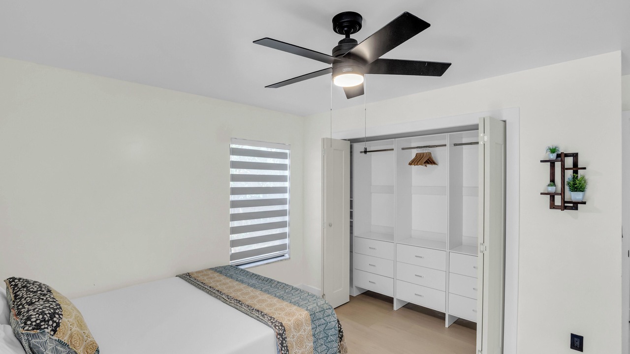 Photo of Bedroom in Lauderhill