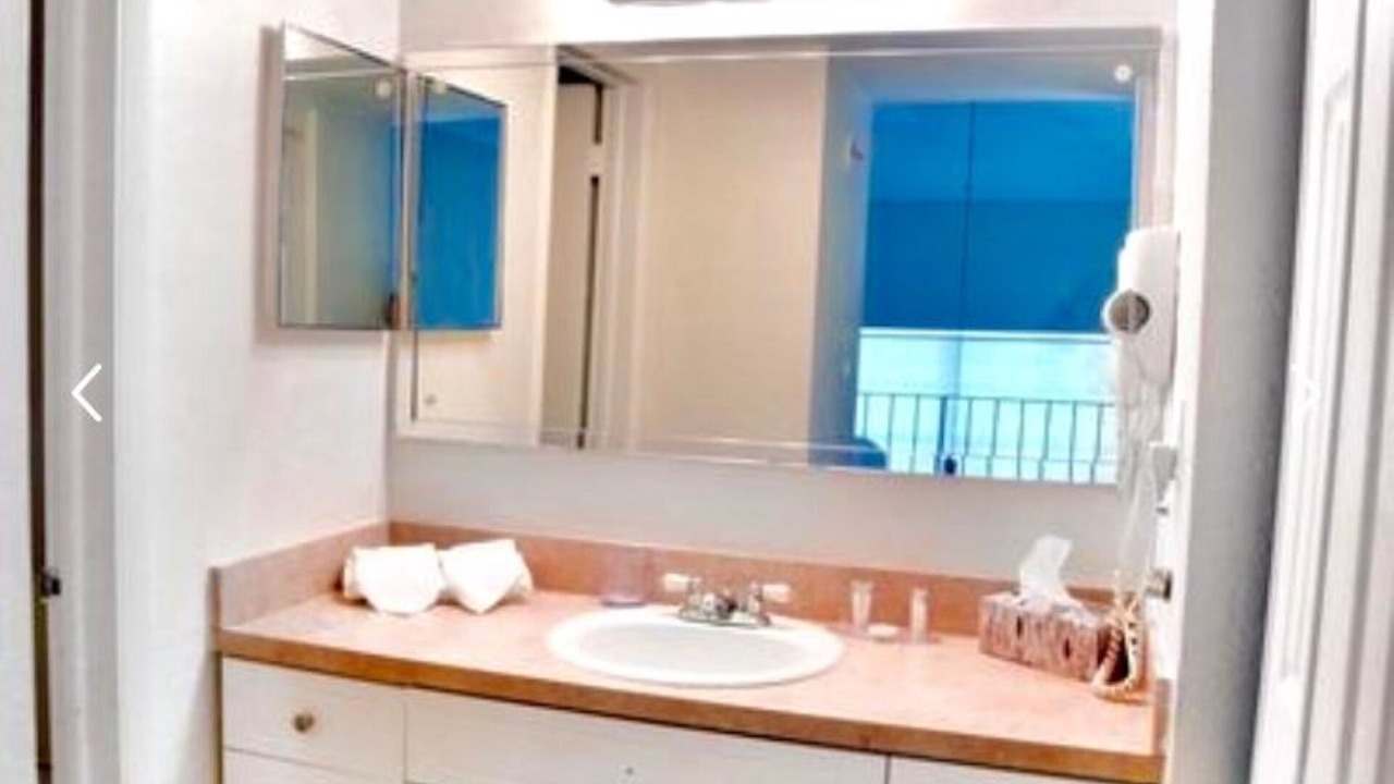Photo of Bathroom in Key Biscayne
