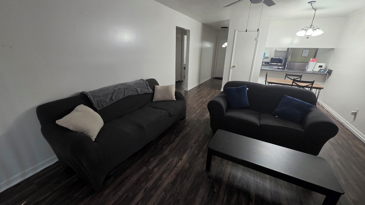 Photo of Livingroom in Tallahassee