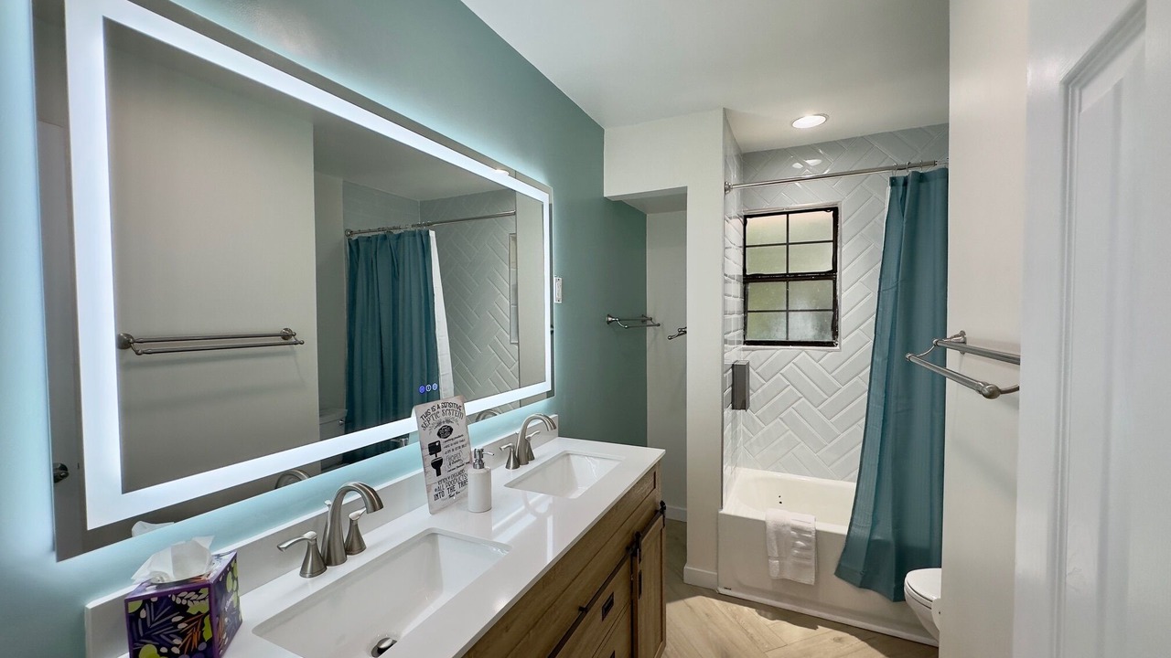 Photo of Bathroom in Fernandina Beach
