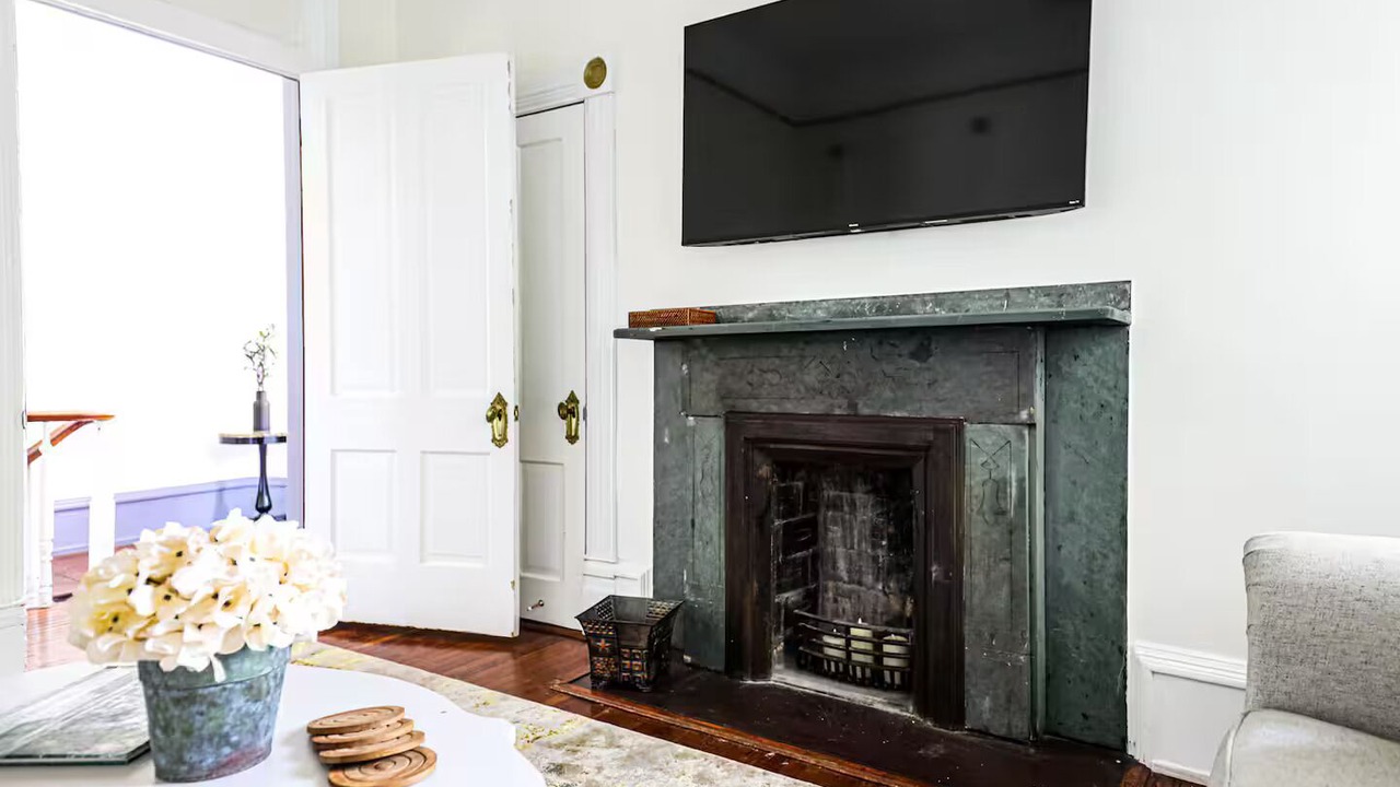 Photo of Livingroom in Dixon Park