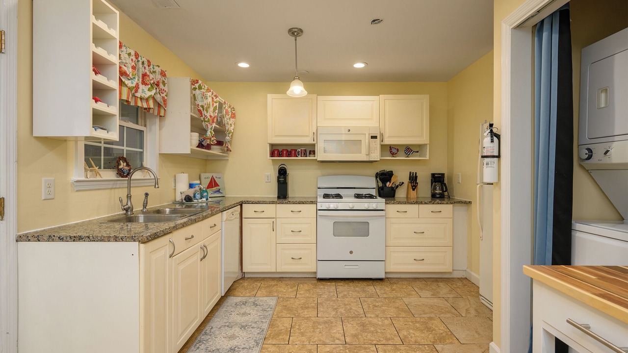 Photo of Kitchen in Port Royal
