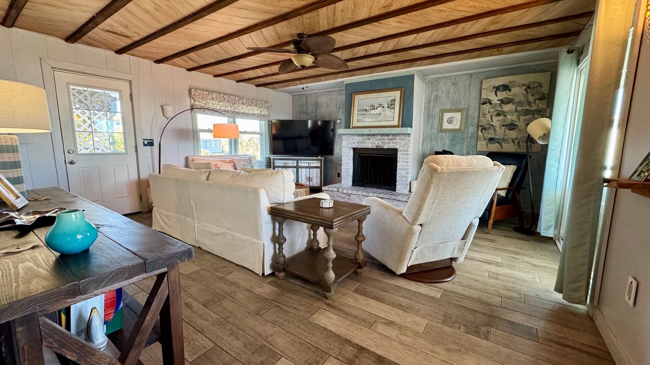 Photo of Livingroom in Edisto Island