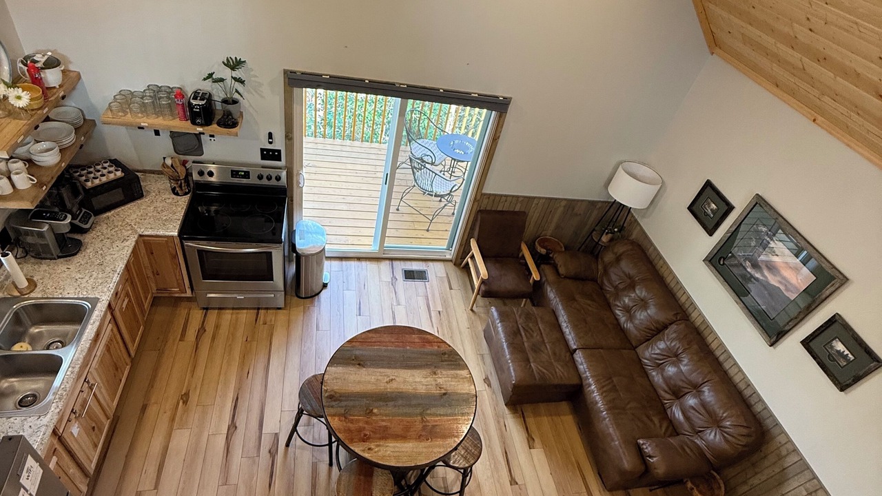 Photo of Livingroom in Rocky Grove