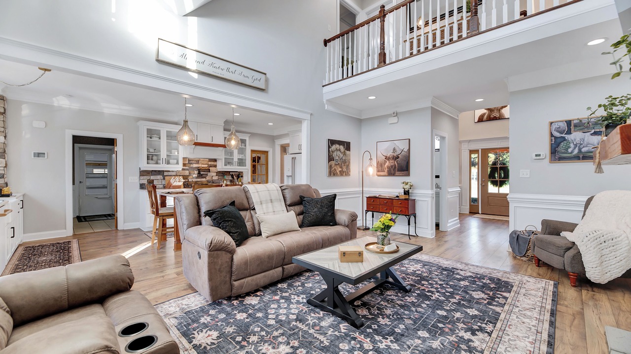 Photo of Livingroom in Four Oaks