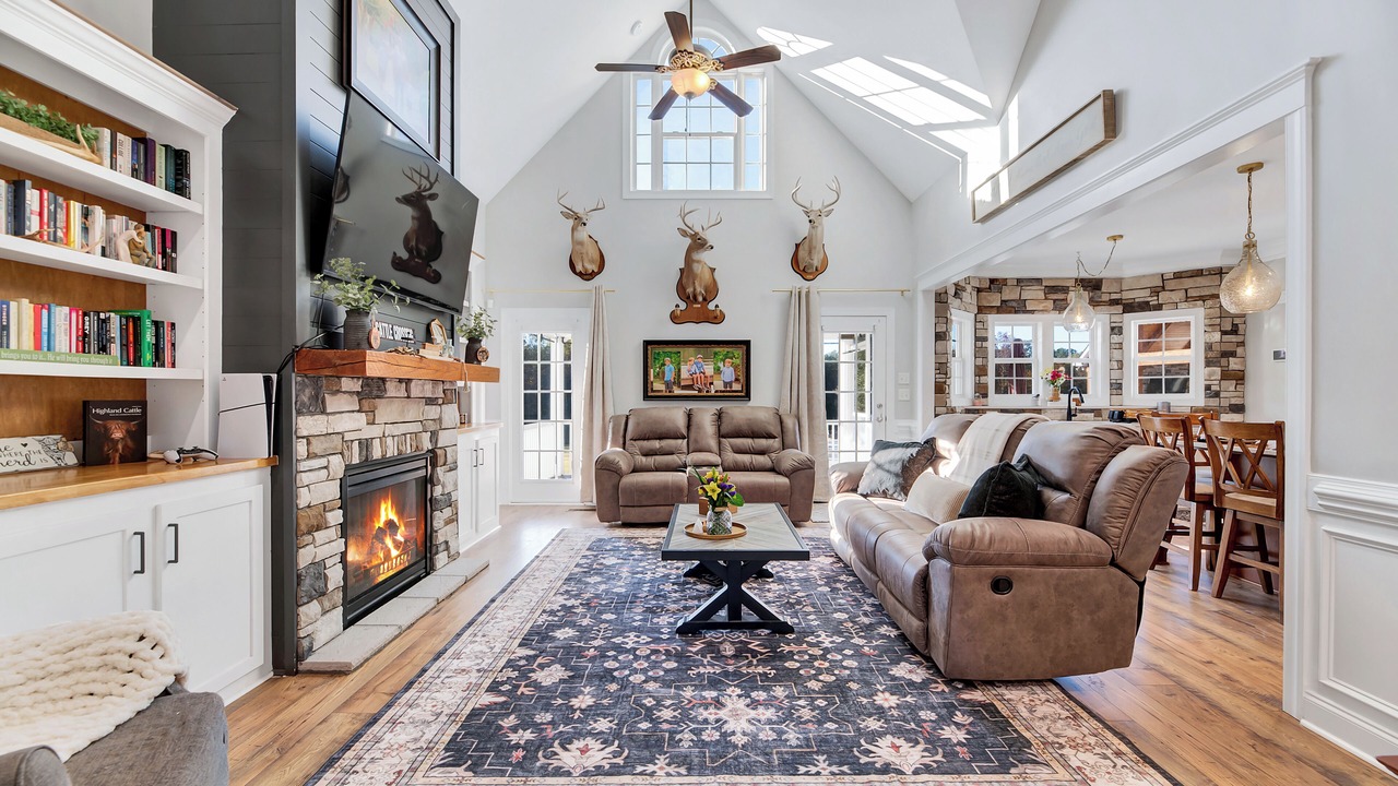 Photo of Livingroom in Four Oaks