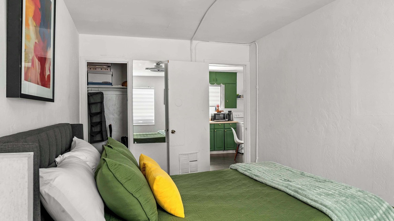 Photo of Bedroom in Kenwood