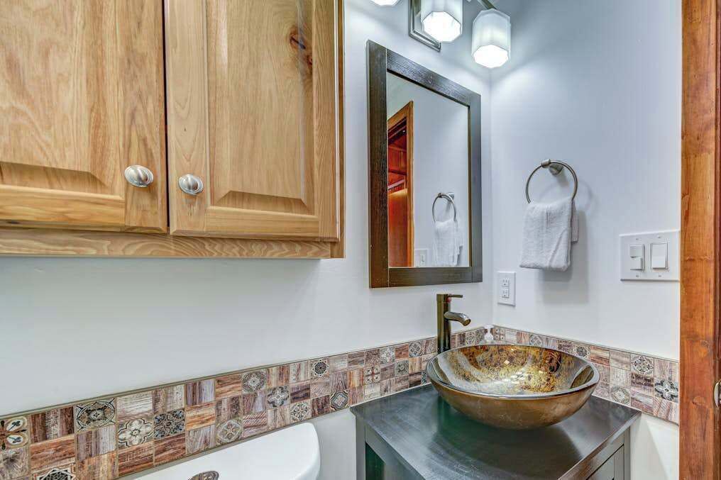 Photo of Bathroom in Tate