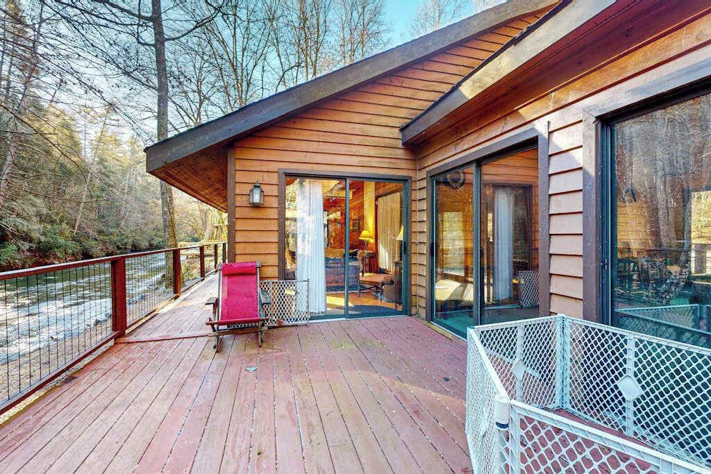 Photo of Patio Balcony in Ellijay