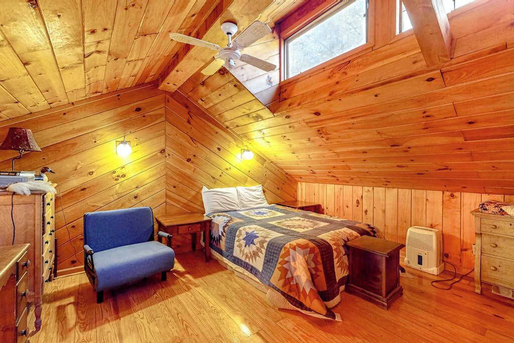 Photo of Bedroom in Ellijay