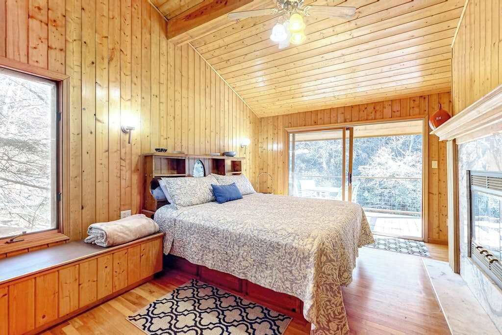 Photo of Bedroom in Ellijay