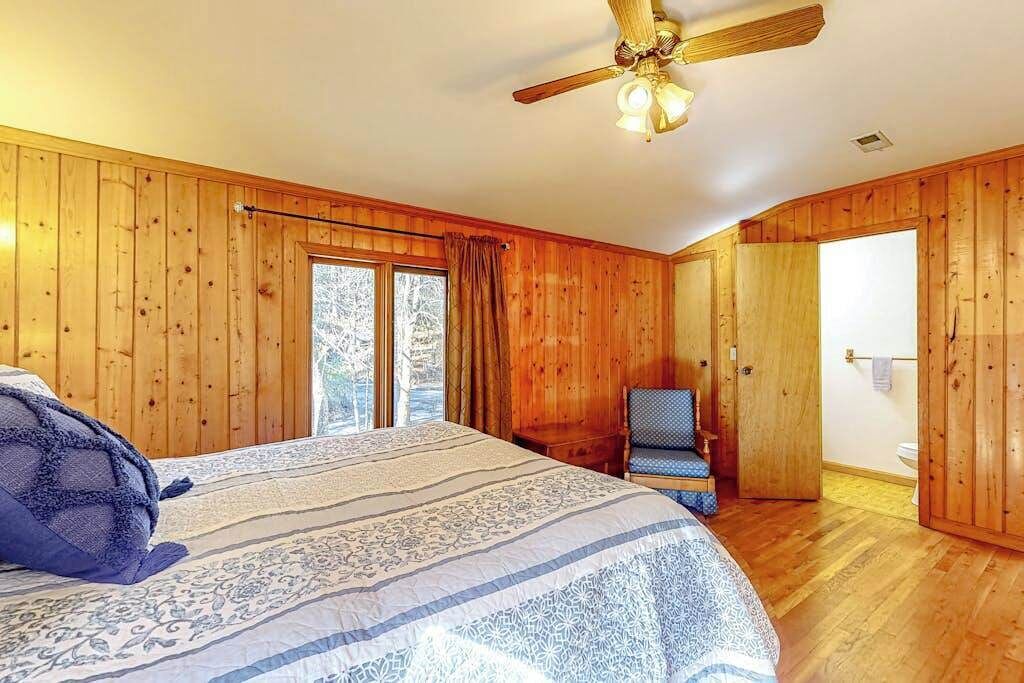 Photo of Bedroom in Ellijay