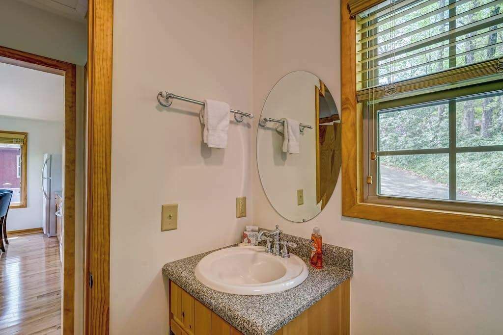 Photo of Bathroom in Cedar Cliff