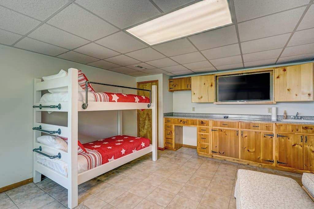 Photo of Bedroom in Cedar Cliff