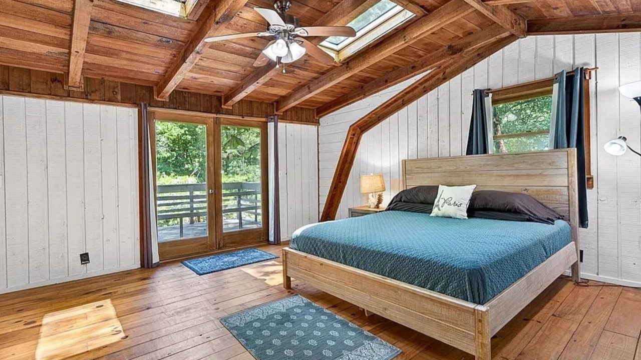 Photo of Bedroom in Ellijay