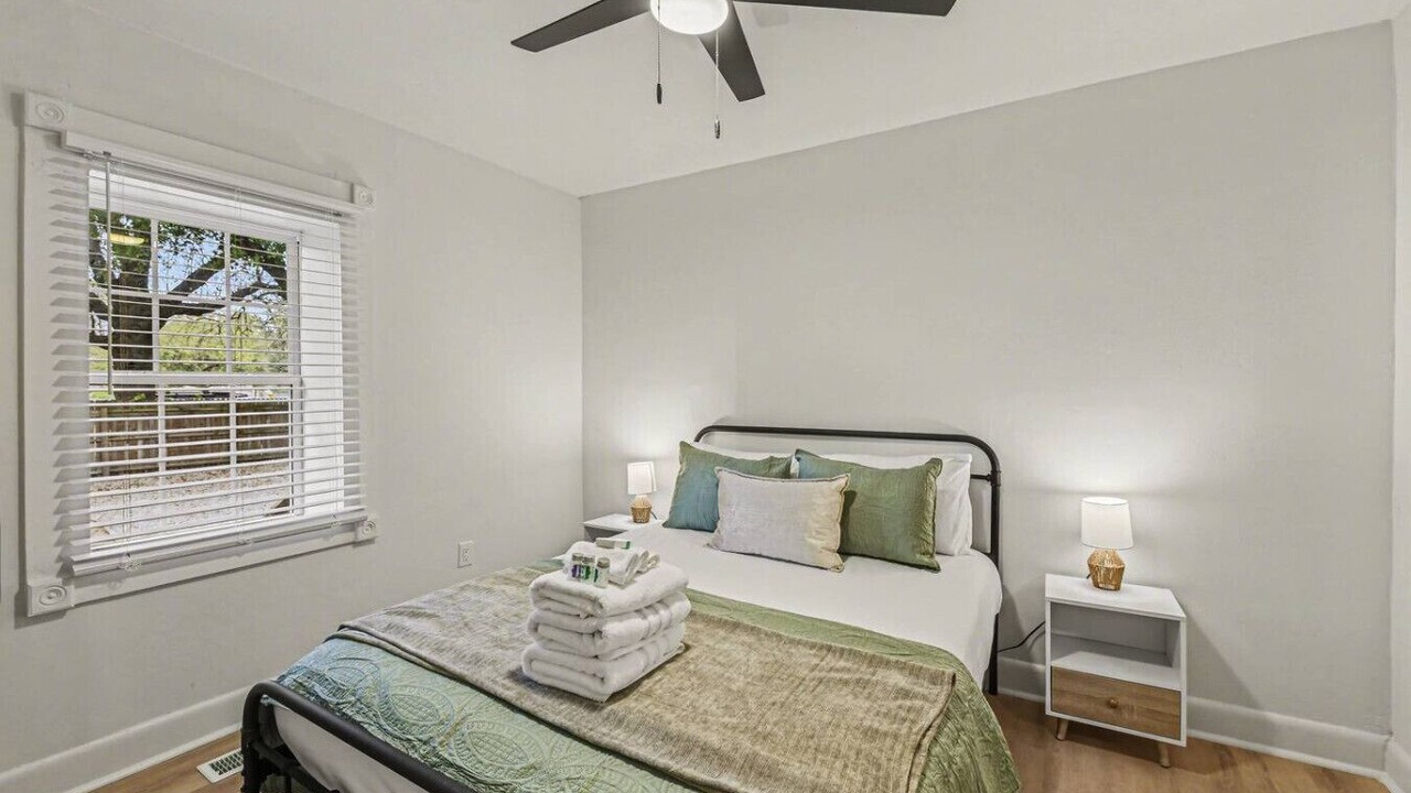 Photo of Bedroom in Hanahan