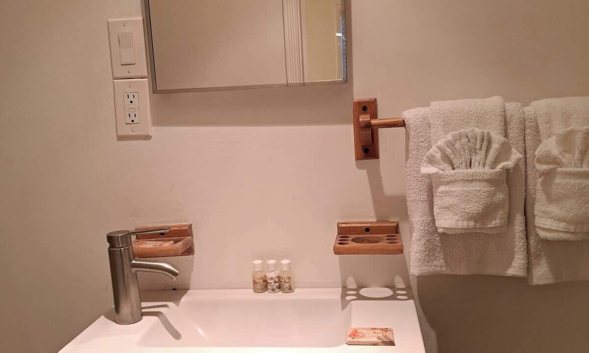 Photo of Bathroom in Dock Junction
