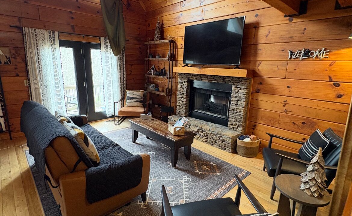 Photo of Livingroom in Tate