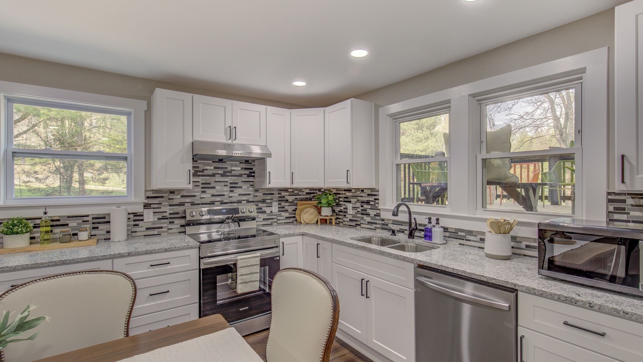 Photo of Kitchen in Saluda