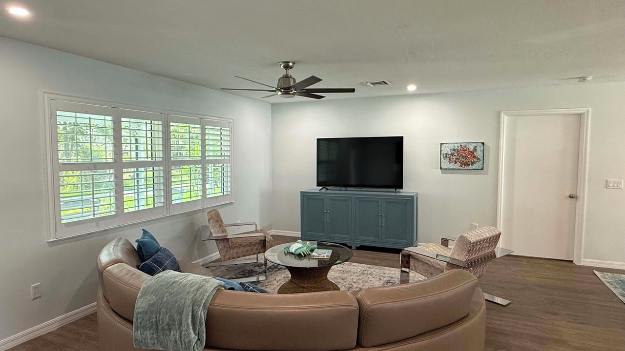 Photo of Livingroom in Grove City