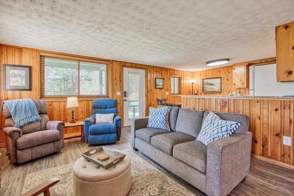 Photo of Livingroom in Lake Junaluska