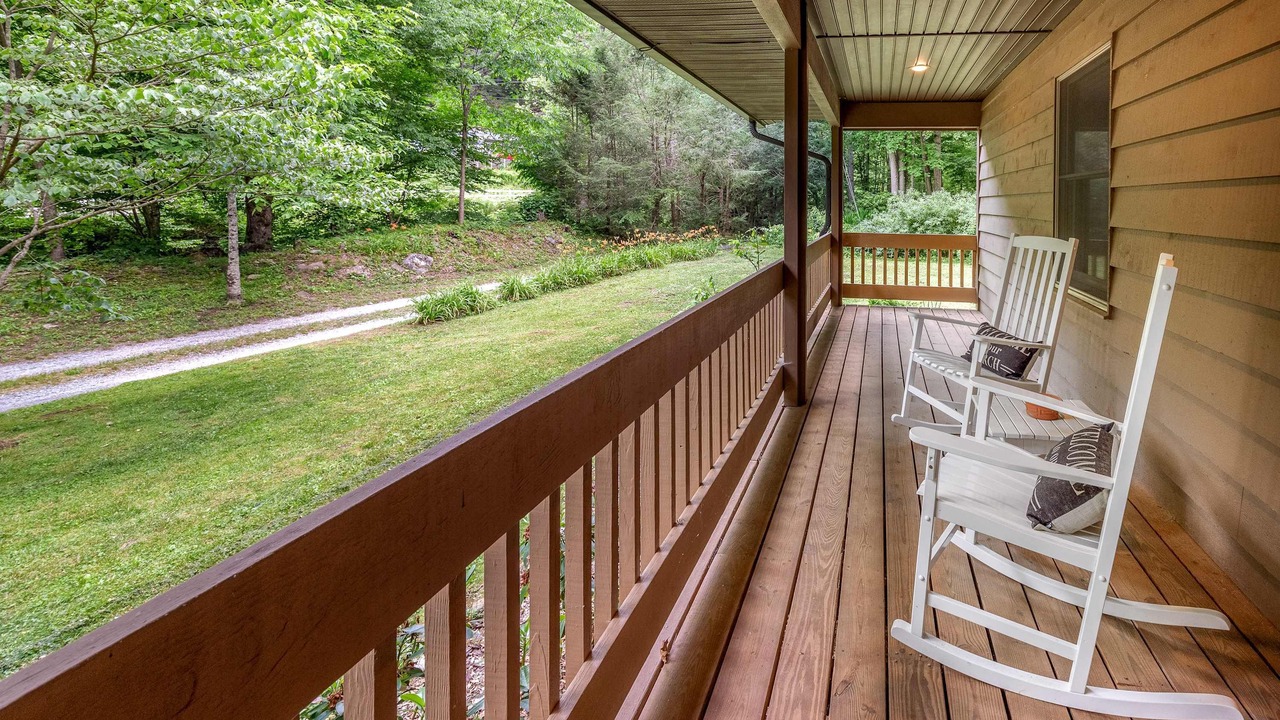 Photo of Patio Balcony in Cullowhee