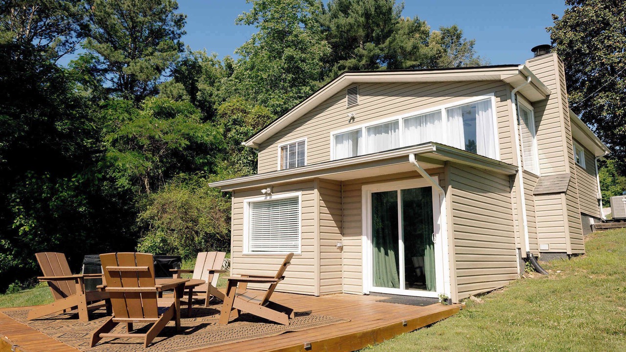 Photo of Outdoor in Colonial Heights