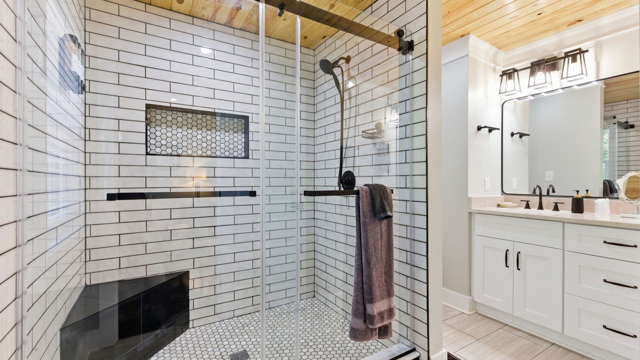 Photo of Bathroom in Dunwoody