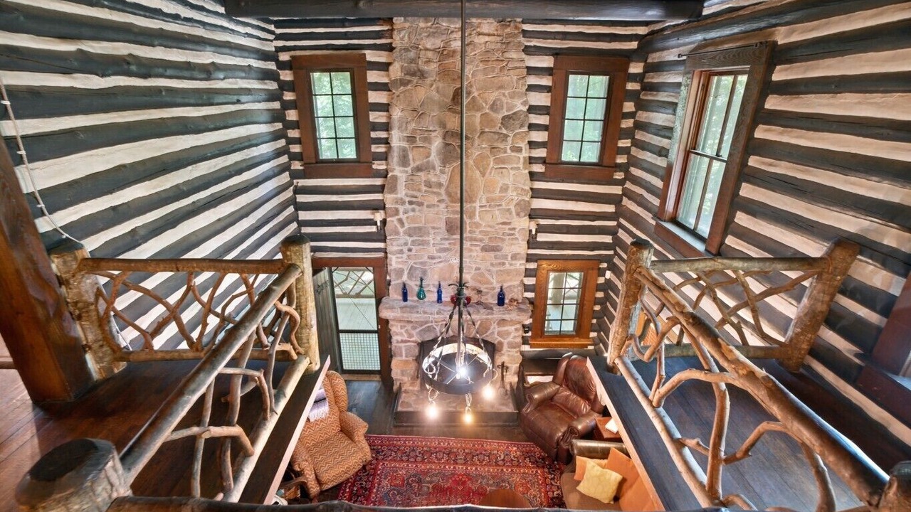 Photo of Livingroom in Rocky Bottom