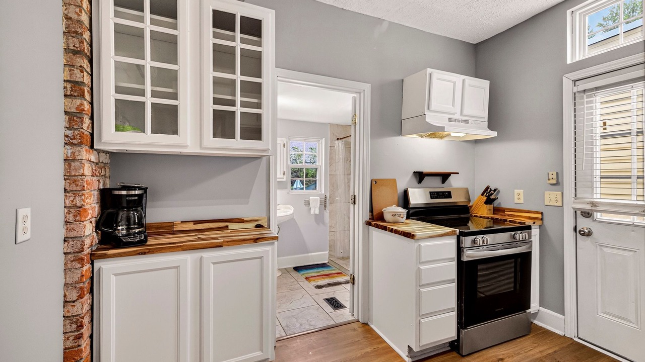Photo of Kitchen in Beach Institute
