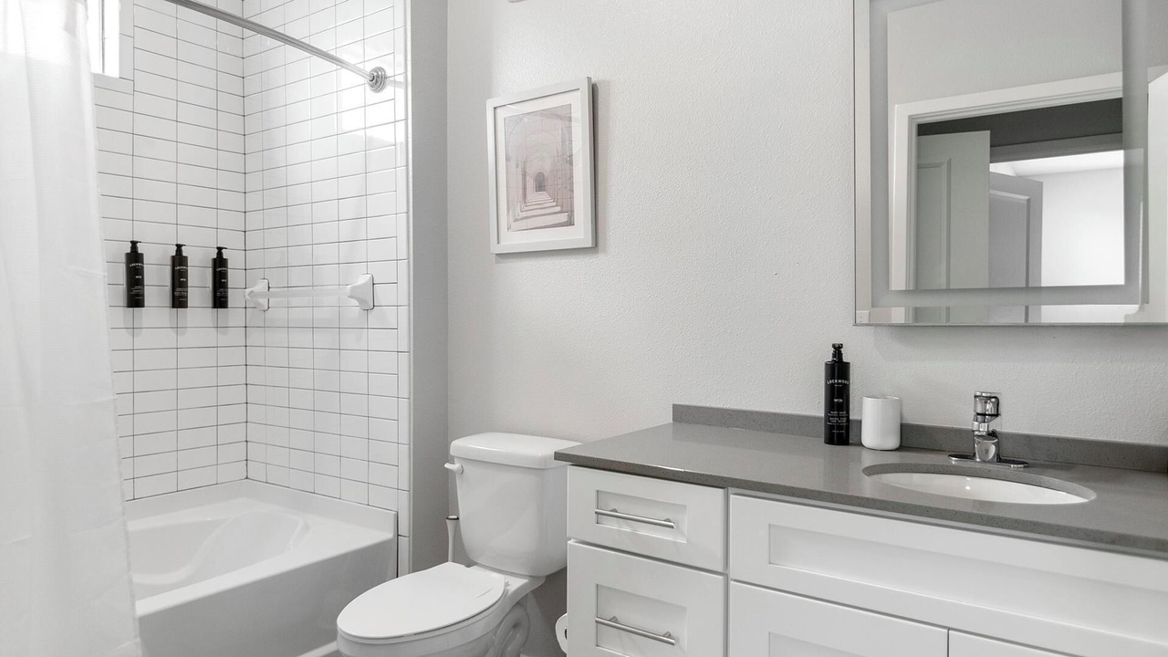 Photo of Bathroom in Sun City Center