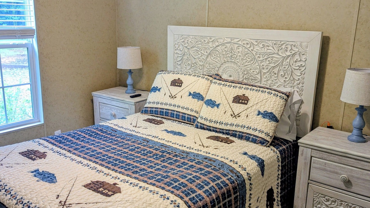 Photo of Bedroom in Cullowhee