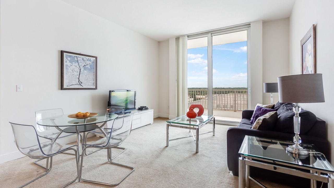 Photo of Livingroom in Glenvar Heights