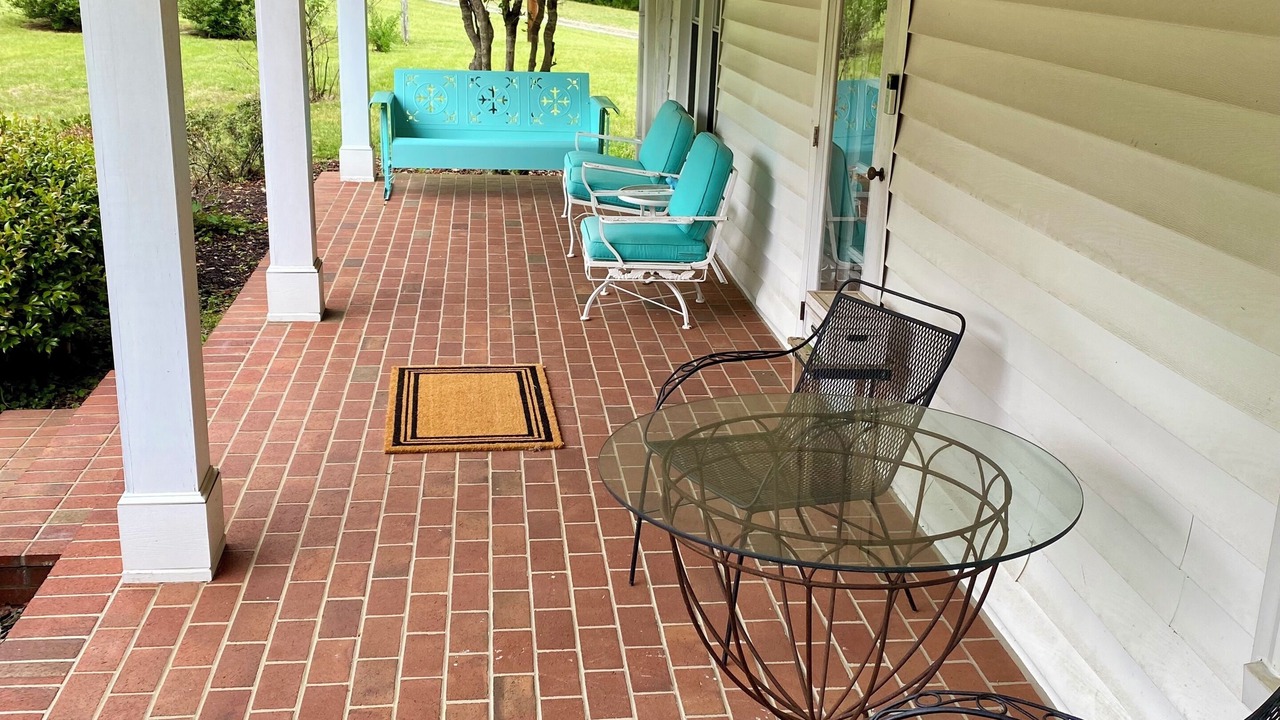 Photo of Patio Balcony in Pfafftown
