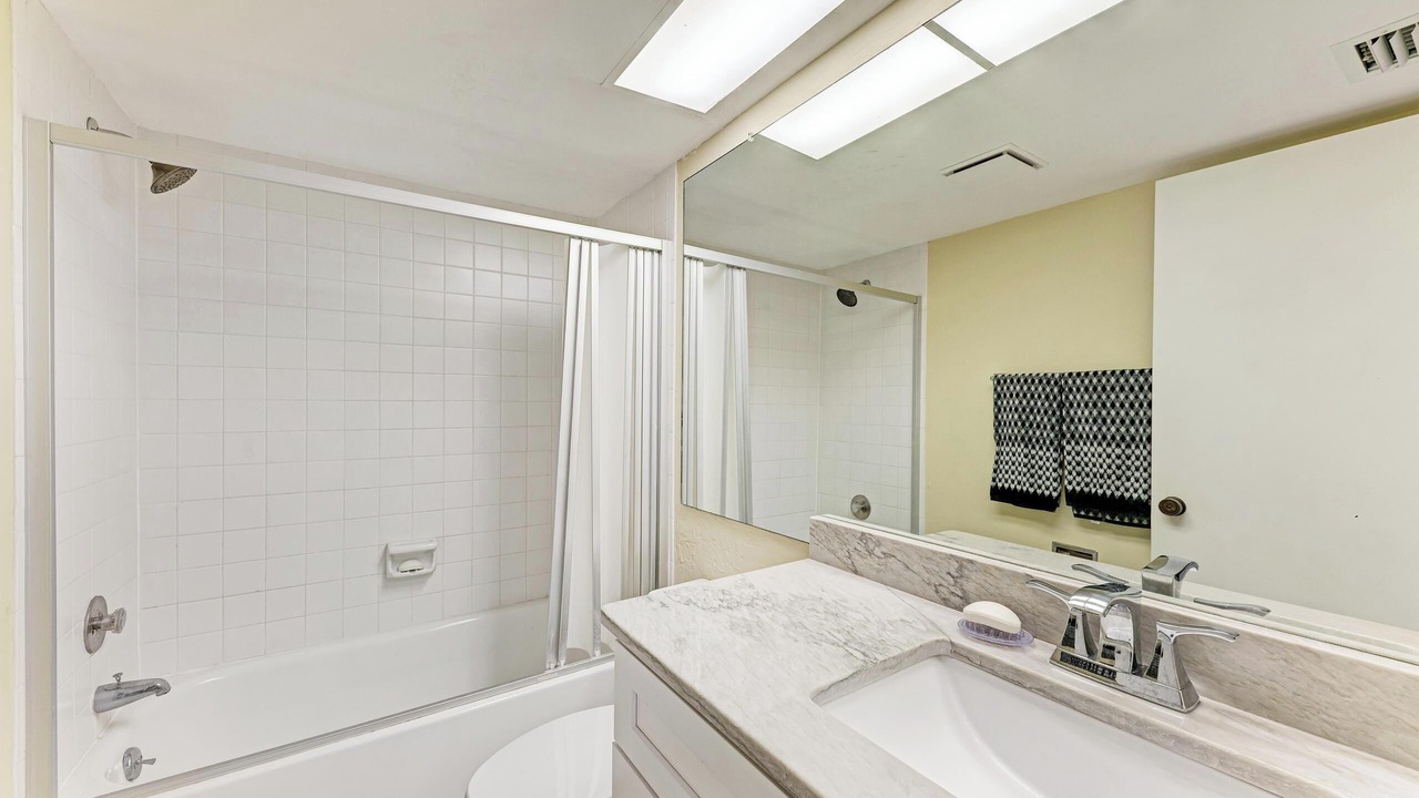 Photo of Bathroom in Vamo