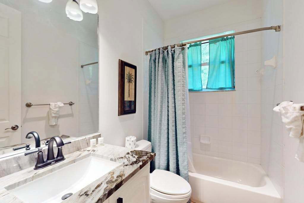 Photo of Bathroom in Naples