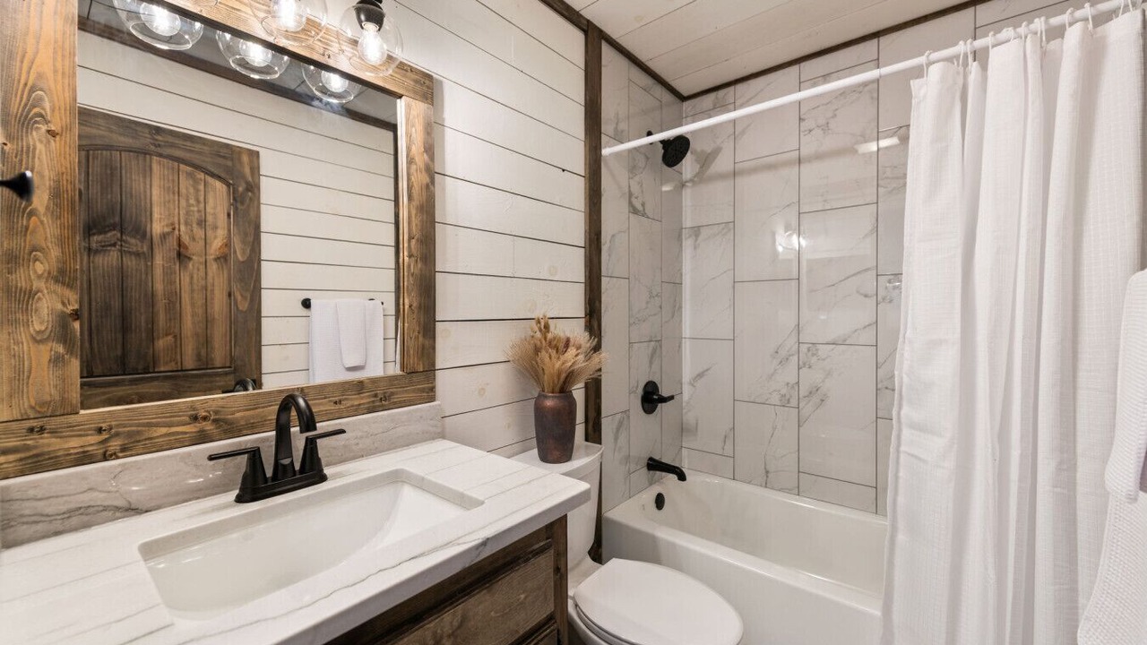 Photo of Bathroom in Epworth