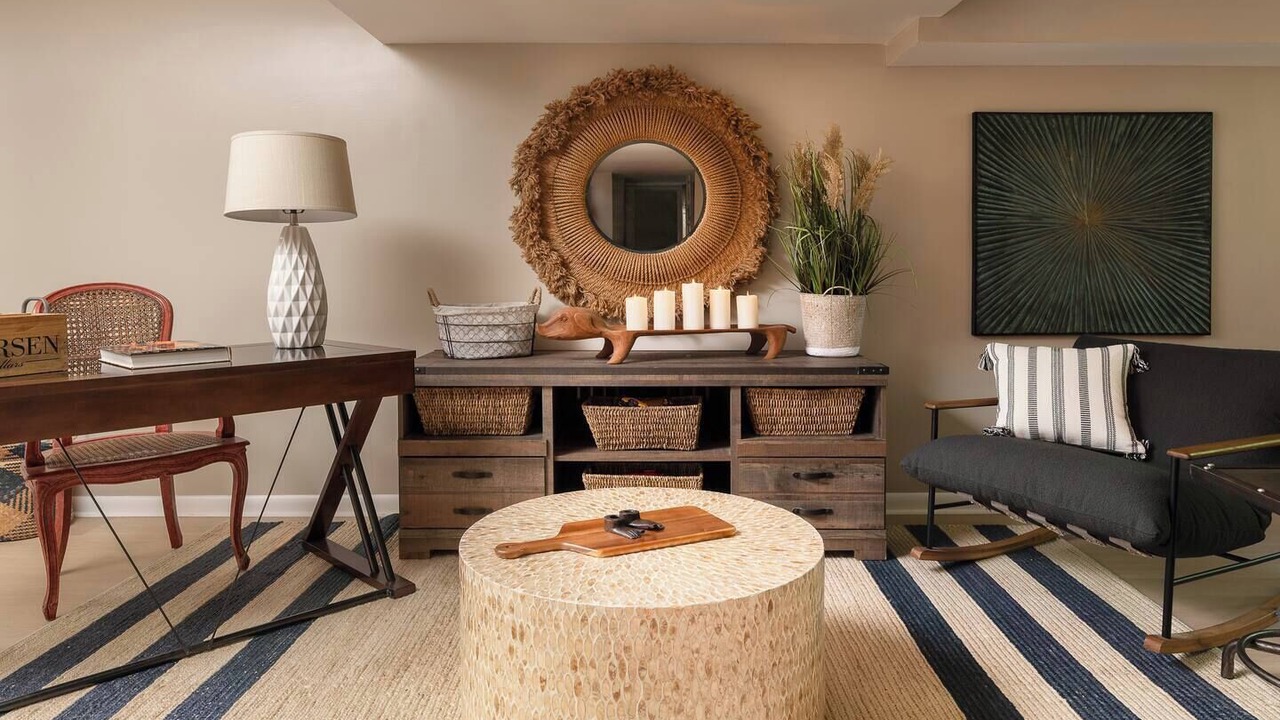 Photo of Livingroom in Tucker