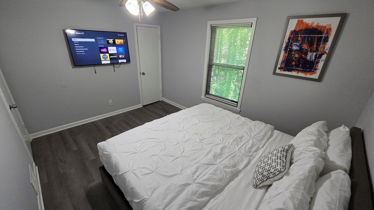 Photo of Bedroom in Forest Park