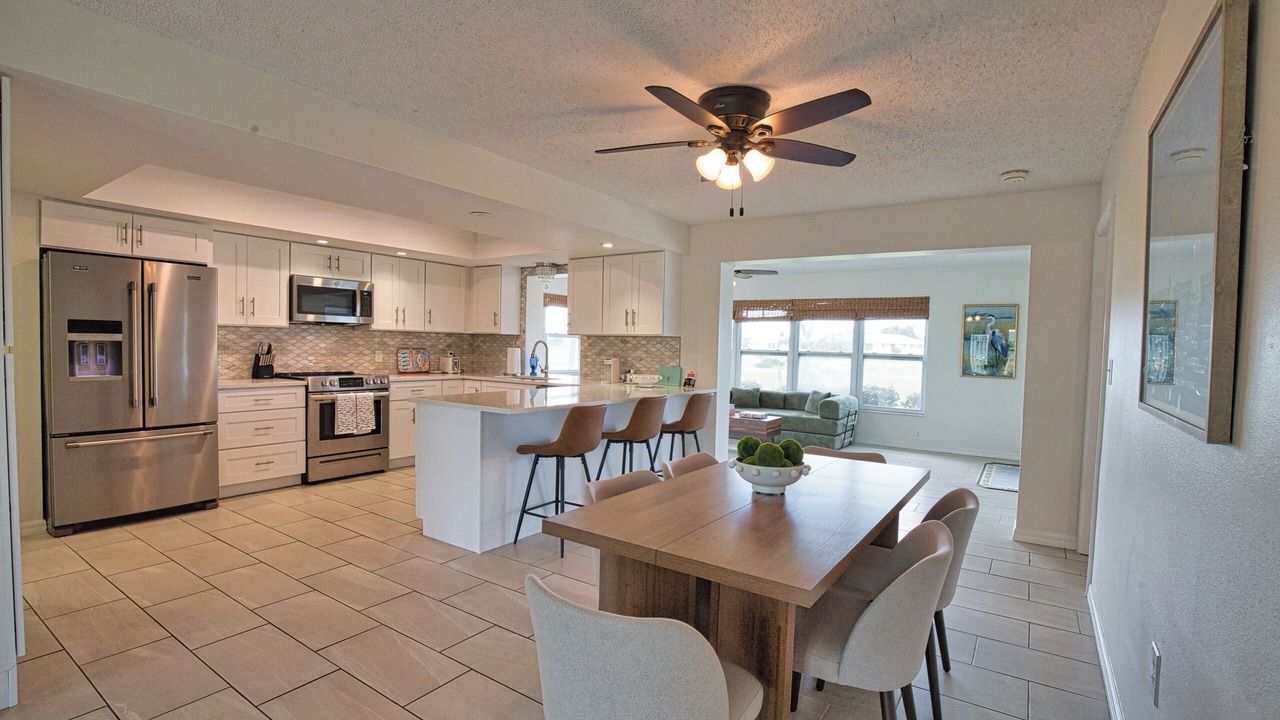 Photo of Kitchen in Oakland Hills