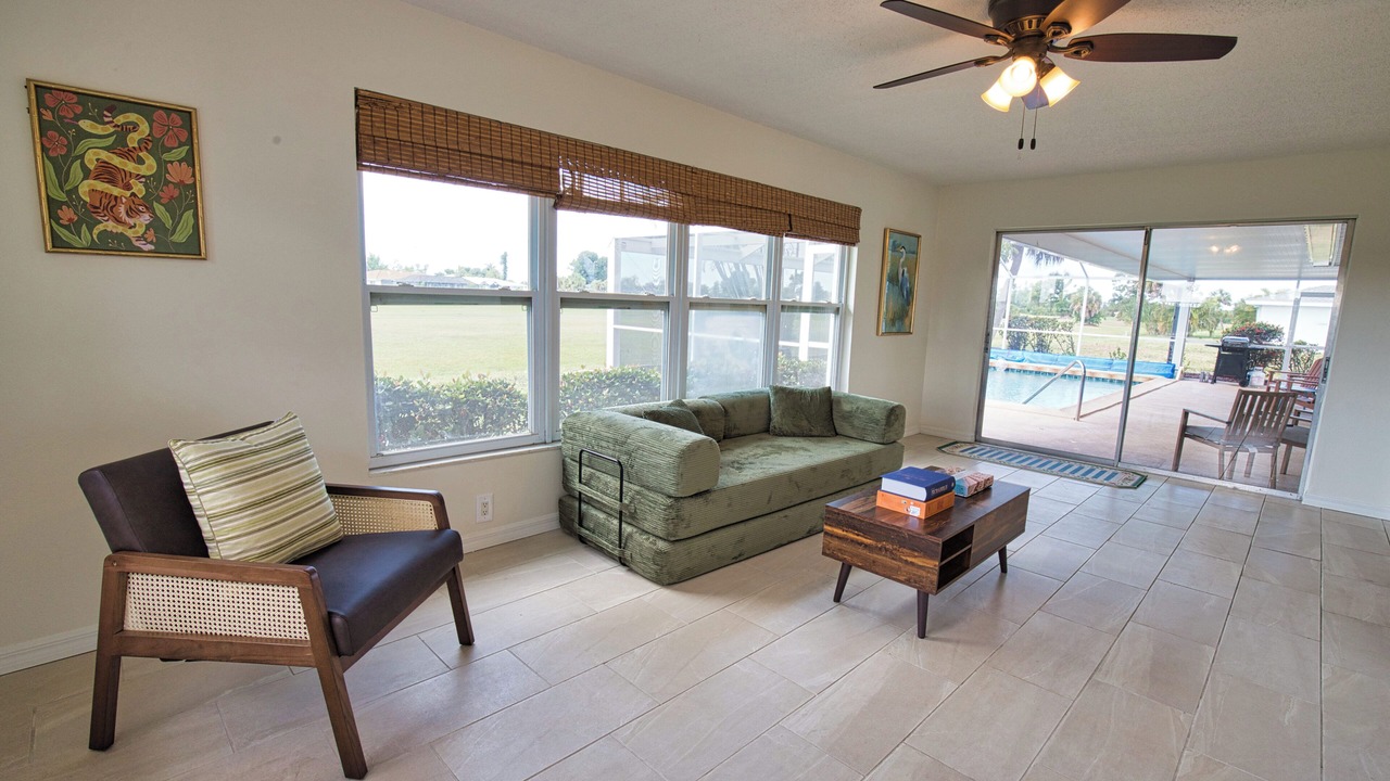 Photo of Livingroom in Oakland Hills