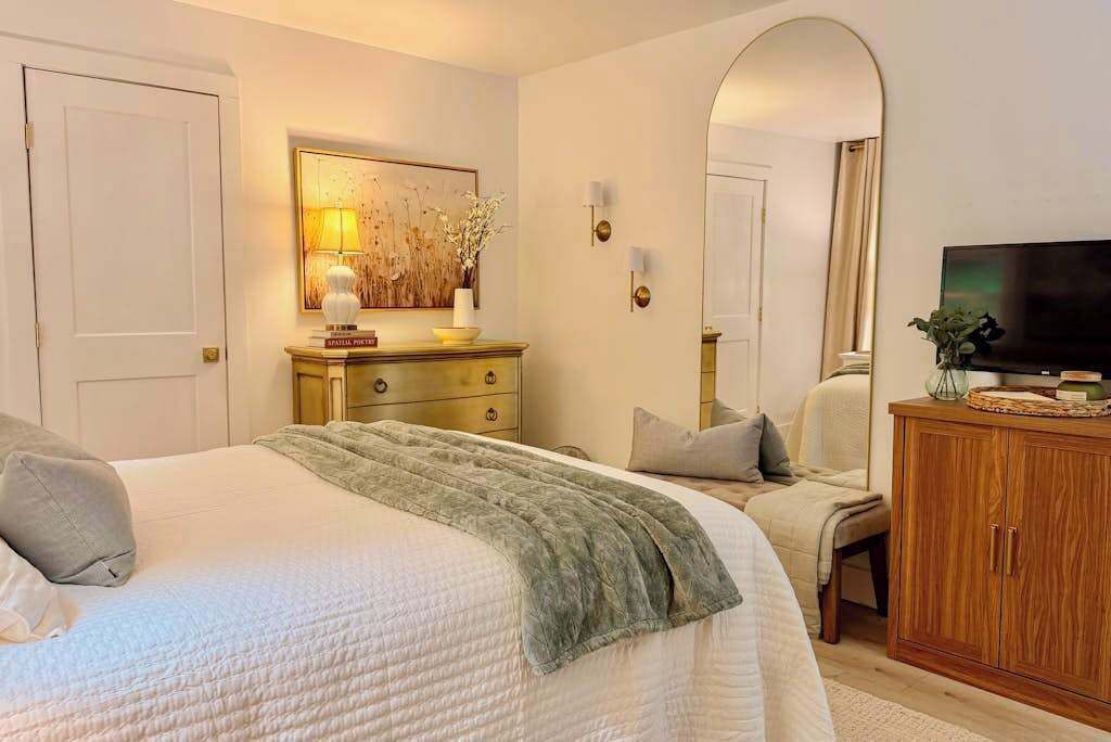 Photo of Bedroom in Sky Valley