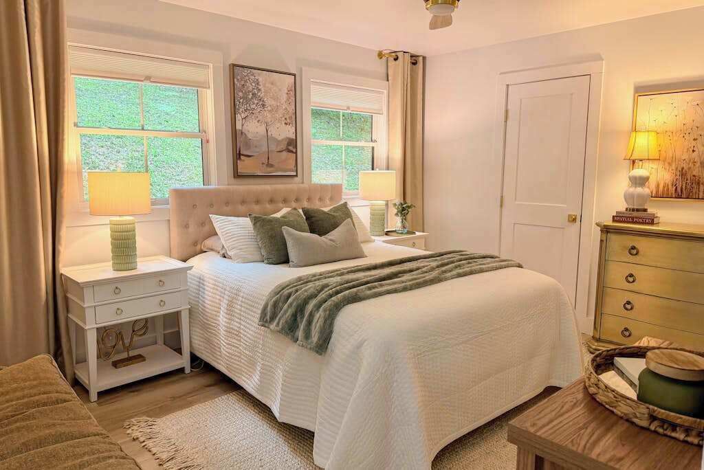 Photo of Bedroom in Sky Valley