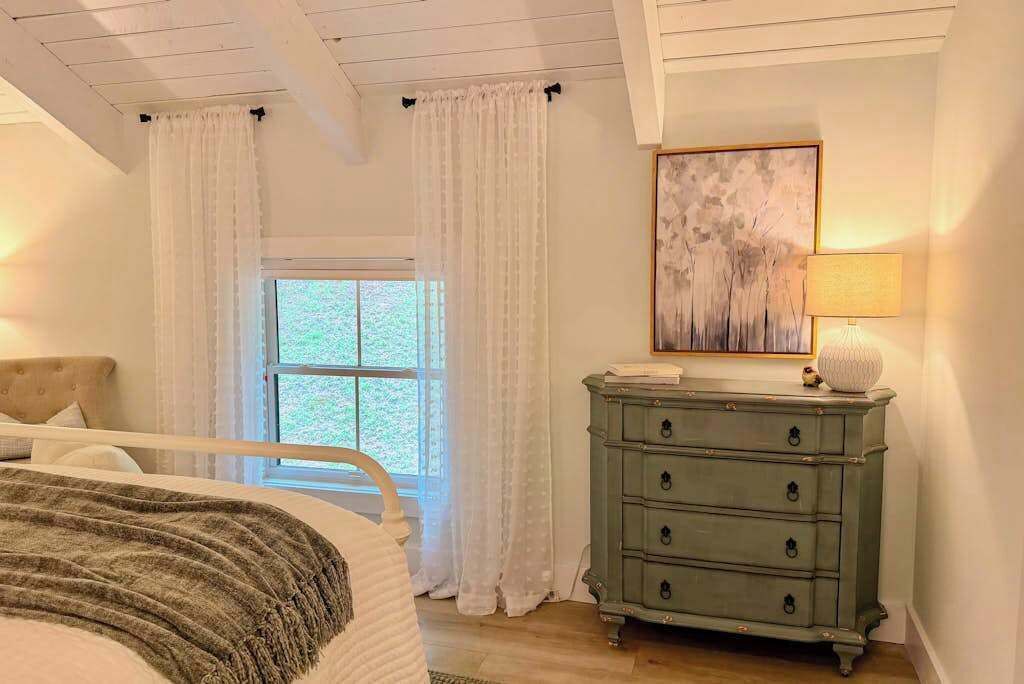 Photo of Bedroom in Sky Valley