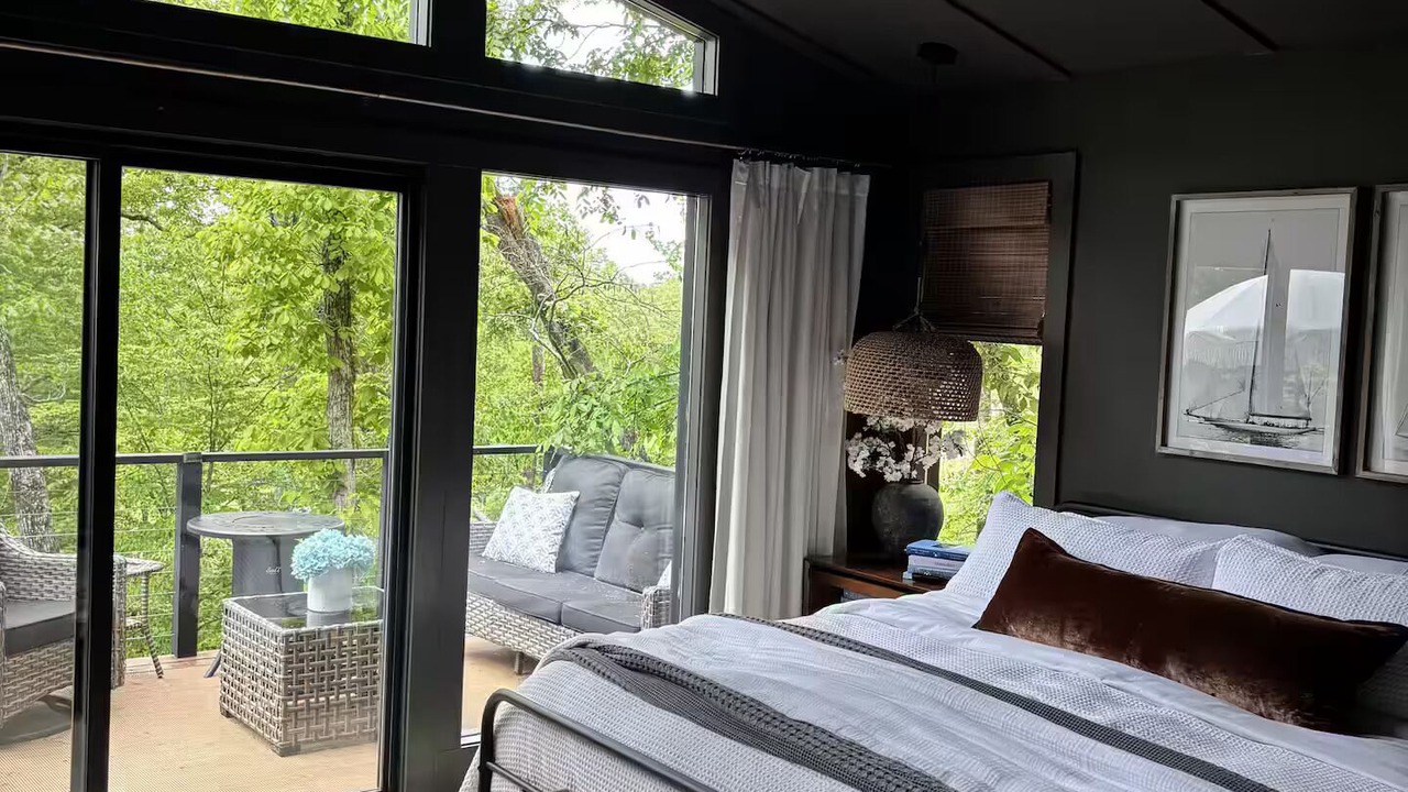 Photo of Bedroom in Chickamauga Lake